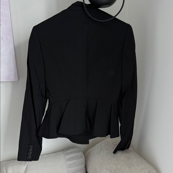 Burberry Black Peplum Blazer, SIZE USA 2 , stunning, elegant - Picture 9 of 14